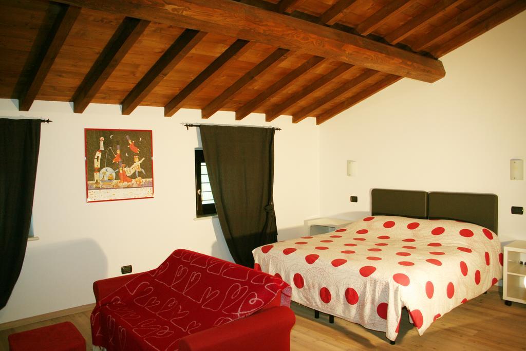 Agriturismo Nicobresaola Sommacampagna Exteriér fotografie